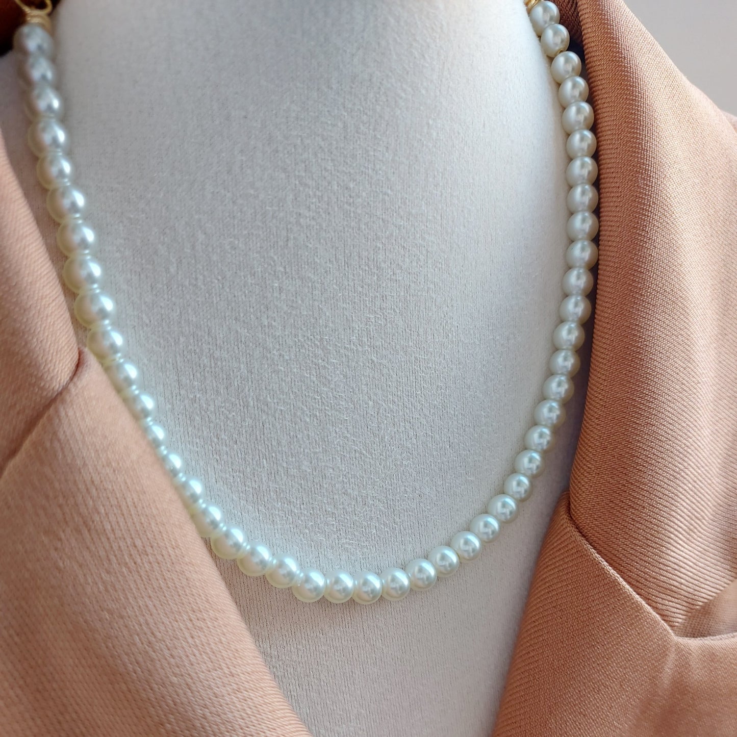 Chic and Bold Gold Link Necklace with Imitation Pearl Delight Necklace